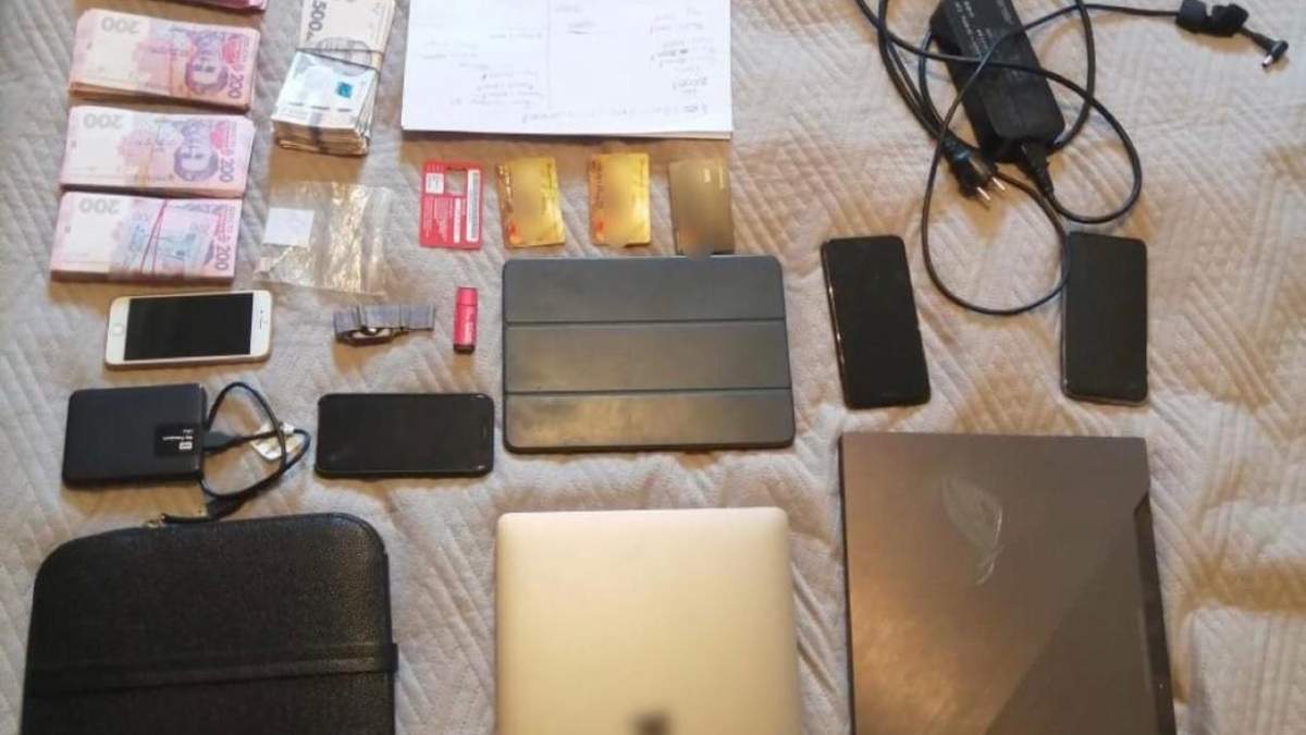 Групу хакерів виявили на Харківщині Групу хакерів виявили на Харківщині