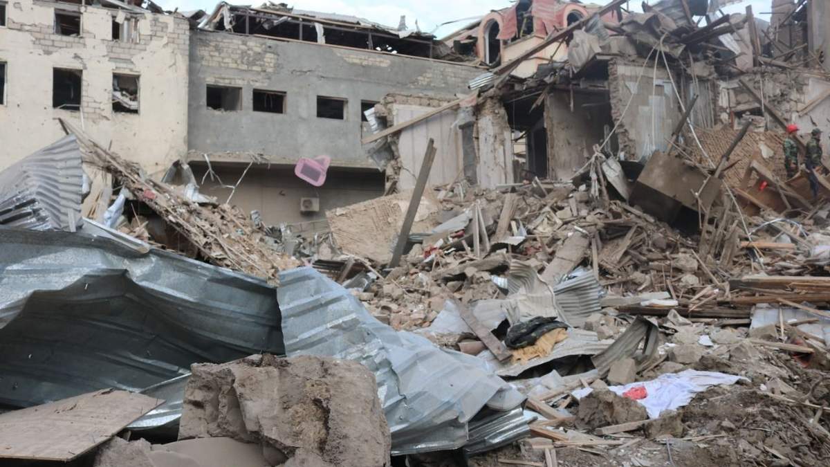 Азербайджанське місто Гянджа обстріляли 10.10.2020: є загиблі Азербайджанське місто Гянджа обстріляли 10.10.2020: є загиблі
