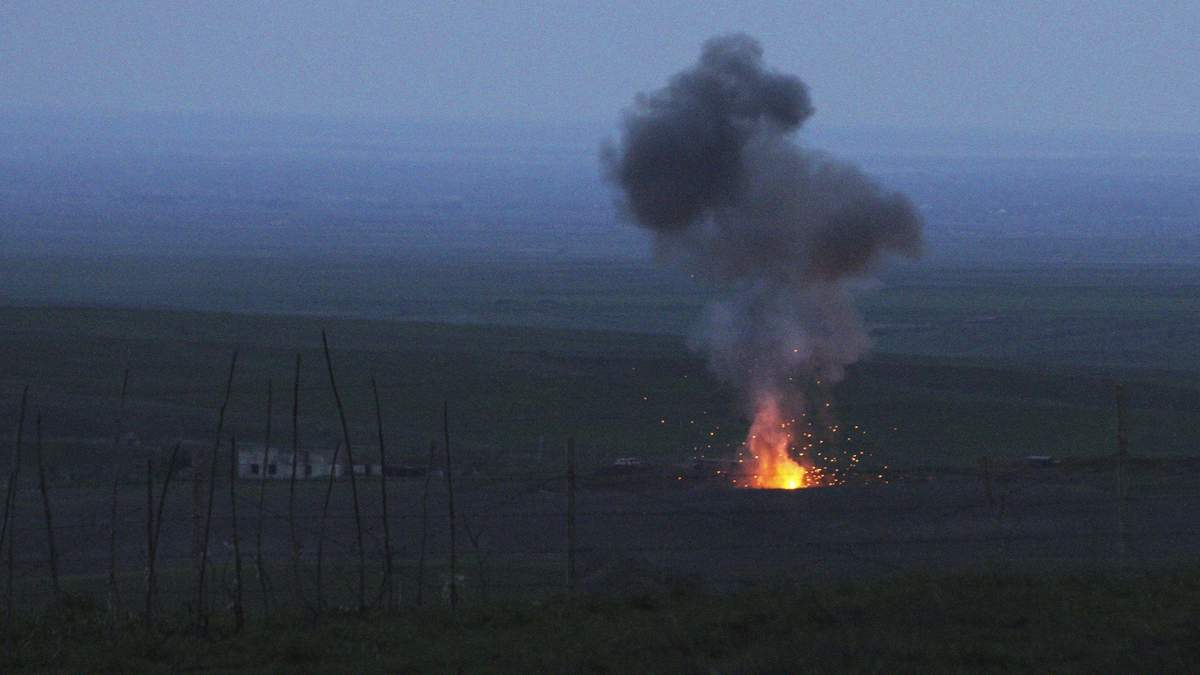 Минобороны Азербайджана показало момент уничтожения армянских машин Минобороны Азербайджана показало момент уничтожения армянских машин