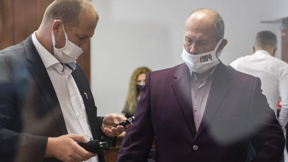 1488 євро: У Словаччині депутата посадили до в'язниці за пропаганду нацизму 1488 євро: У Словаччині депутата посадили до в'язниці за пропаганду нацизму