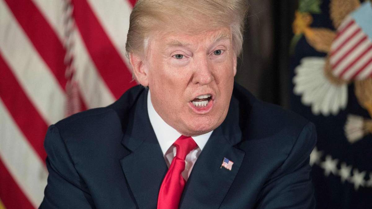 Покарати Китай за COVID-19 та закінчити пандемію: заяви Трампа Покарати Китай за COVID-19 та закінчити пандемію: заяви Трампа