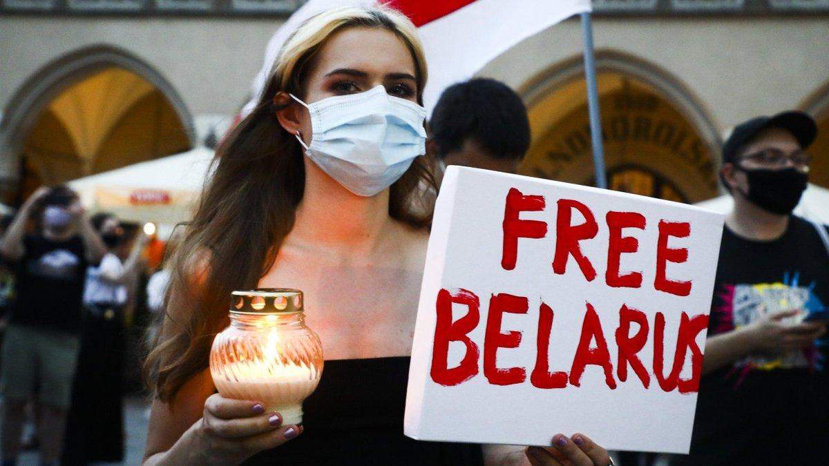 Силовики Білорусі стрілятимуть у людей із вогнепальної зброї Силовики Білорусі стрілятимуть у людей із вогнепальної зброї