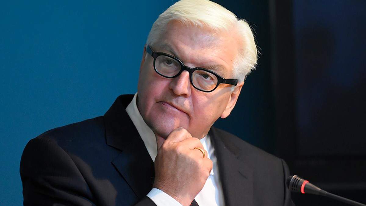 Президент Німеччини Франк-Вальтер Штайнмаєр пішов на карантин Президент Німеччини Франк-Вальтер Штайнмаєр пішов на карантин