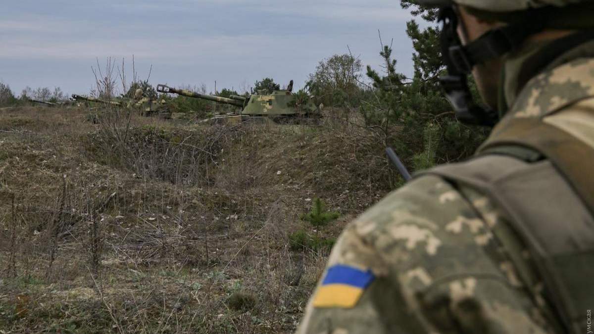 Пророссийские боевики снова обстреляли украинские позиции Пророссийские боевики снова обстреляли украинские позиции