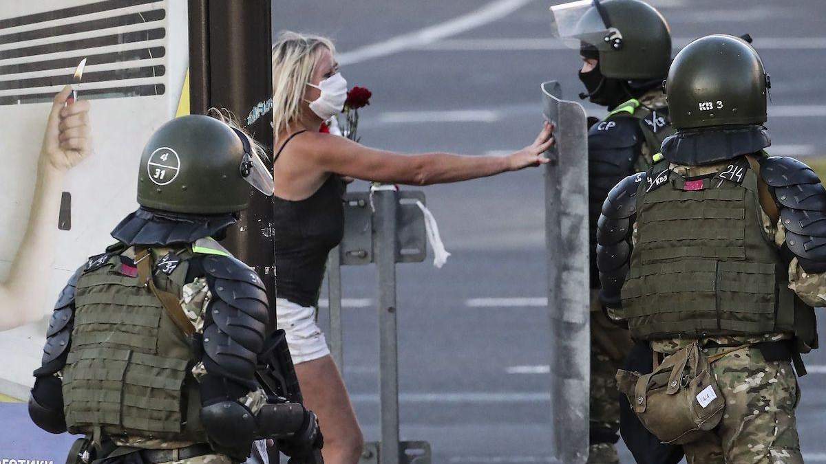 Вагітній у Білорусі дали 25 діб арешту за участь в протесті Вагітній у Білорусі дали 25 діб арешту за участь в протесті