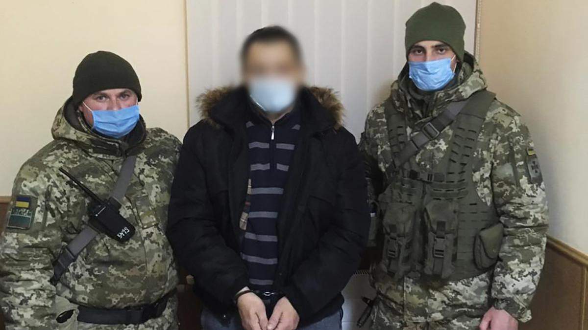 Подозреваемого в изнасиловании, которого разыскивали 4 года, пограничники задержали на границе с Россией Подозреваемого в изнасиловании, которого разыскивали 4 года, пограничники задержали на границе с Россией