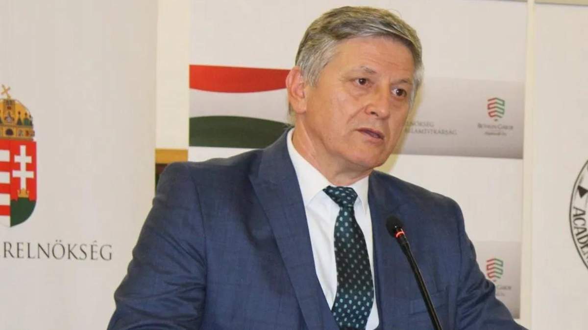 В Угорщині натякнули на відповідь щодо заборони в'їзду посадовцю В Угорщині натякнули на відповідь щодо заборони в'їзду посадовцю