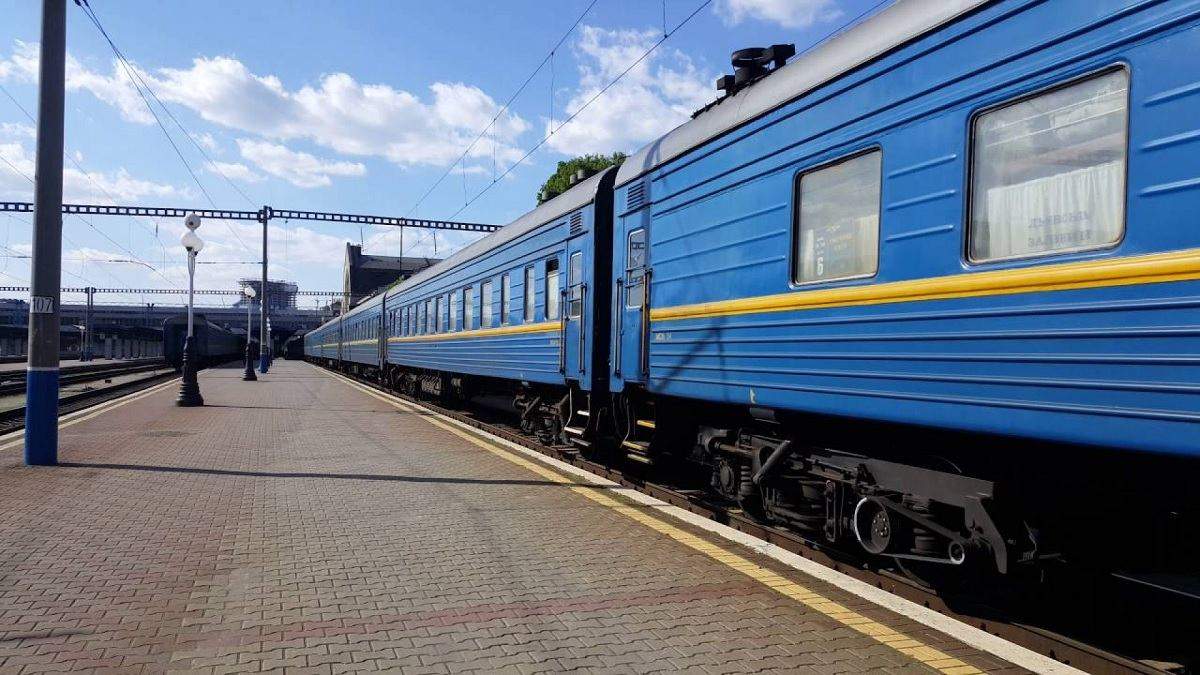 Укрзалізниця відновлює рух низки поїздів на свята: напрямки Укрзалізниця відновлює рух низки поїздів на свята: напрямки