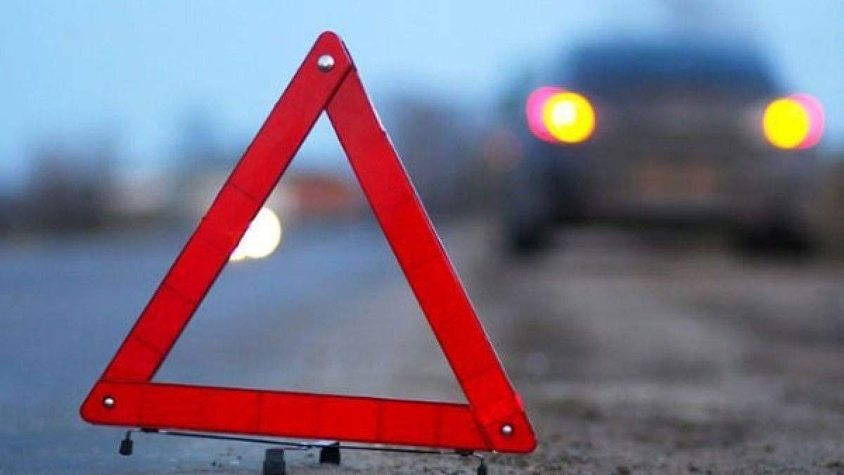 В Одессе столкнулись легковушка и кроссовер 27.11.2020 - видео В Одессе столкнулись легковушка и кроссовер 27.11.2020 - видео