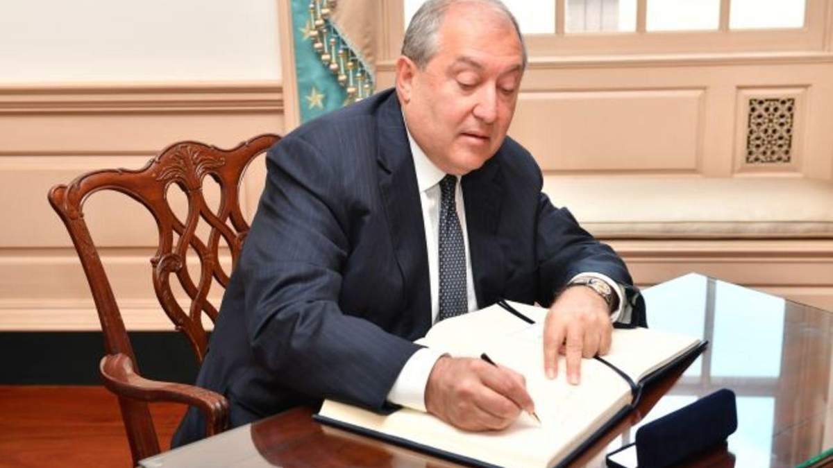 Президент Армении Саркисян уехал в Москву: первые детали Президент Армении Саркисян уехал в Москву: первые детали