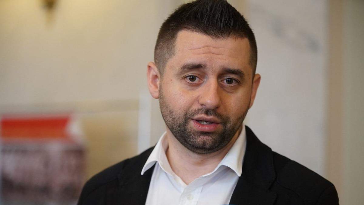 Арахамия заявил, что Рада может скорректировать карантин выходного дня Арахамия заявил, что Рада может скорректировать карантин выходного дня