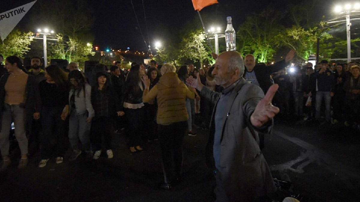 У Вірменії знову протести: що відбувається в Єревані 30 листопада У Вірменії знову протести: що відбувається в Єревані 30 листопада