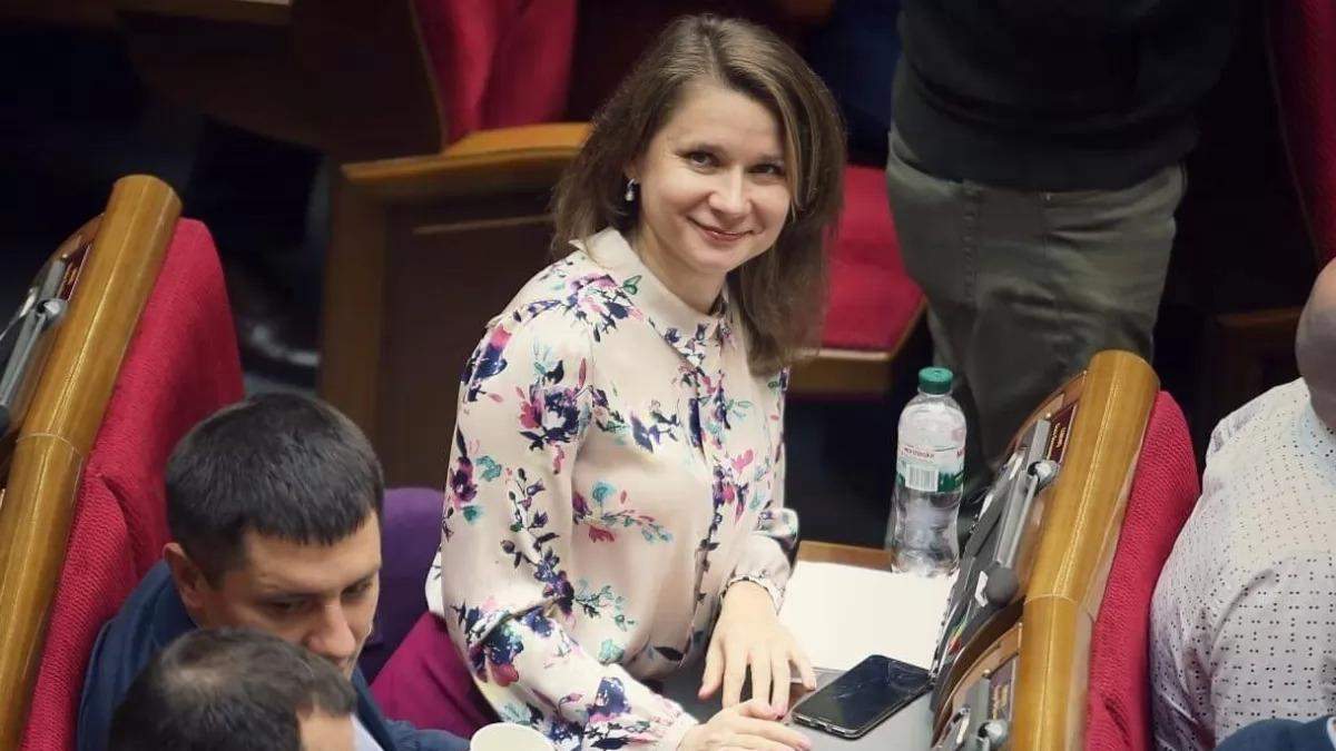 Скасування ув'язнення за неправдиве декларування: чому Слуга народу вдалася до такого кроку Скасування ув'язнення за неправдиве декларування: чому Слуга народу вдалася до такого кроку