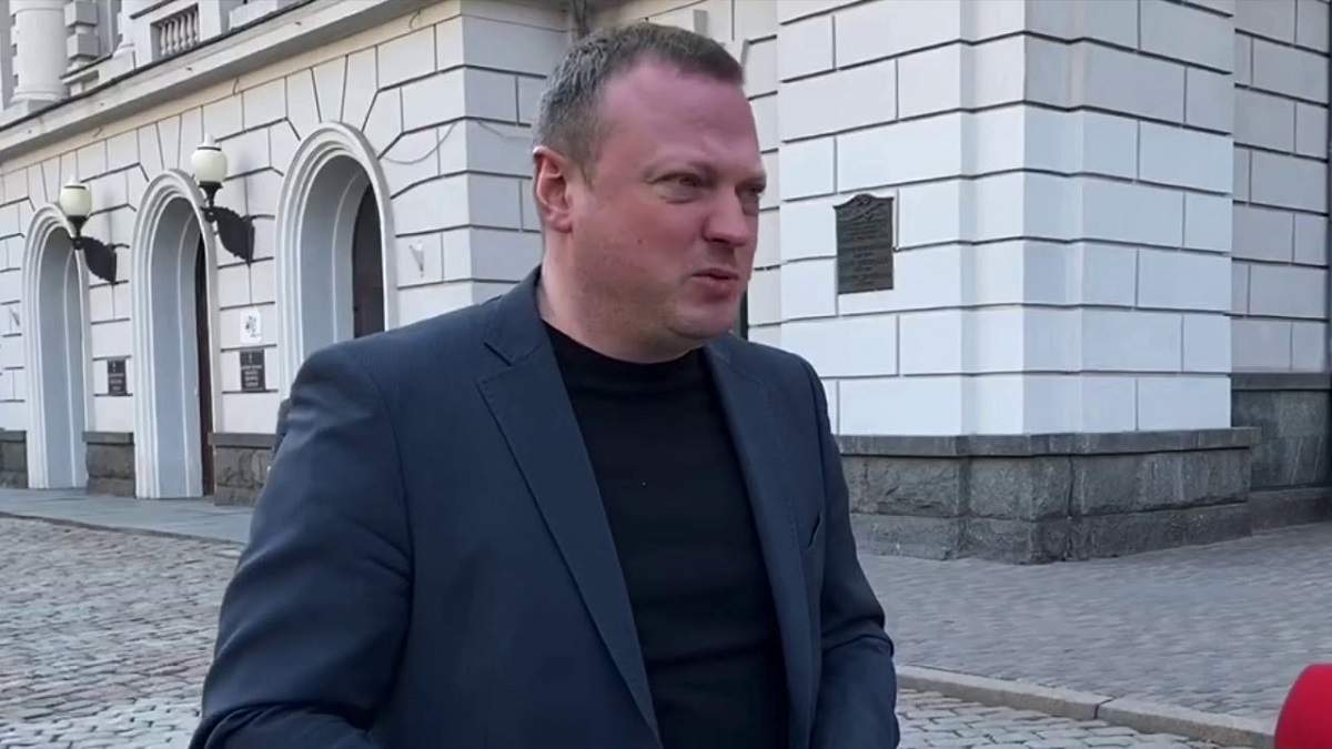 Святослав Олійник Святослав Олійник