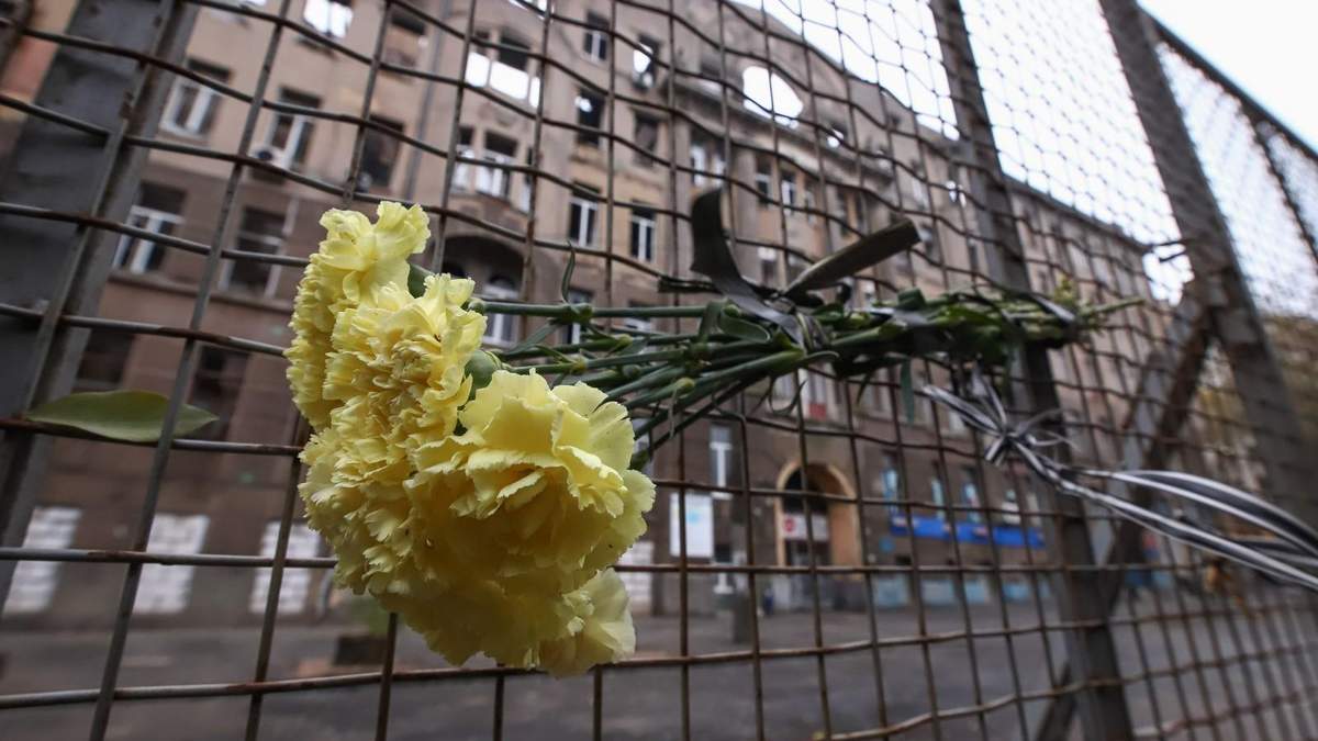 Річниця трагедії на Троїцькій: в Одесі вшанували загиблих – фото Річниця трагедії на Троїцькій: в Одесі вшанували загиблих – фото