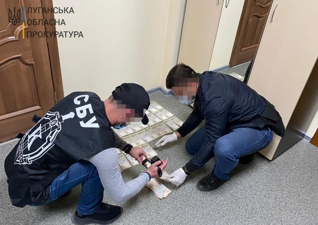 Посадовець вимагав відкат від місцевого підприємця Посадовець вимагав відкат від місцевого підприємця