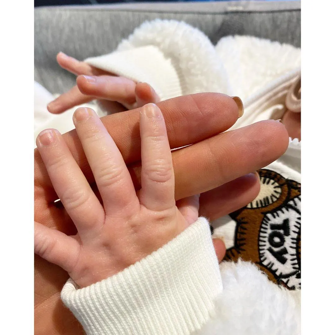 Джіджі Хадід дитина Джіджі Хадід дитина