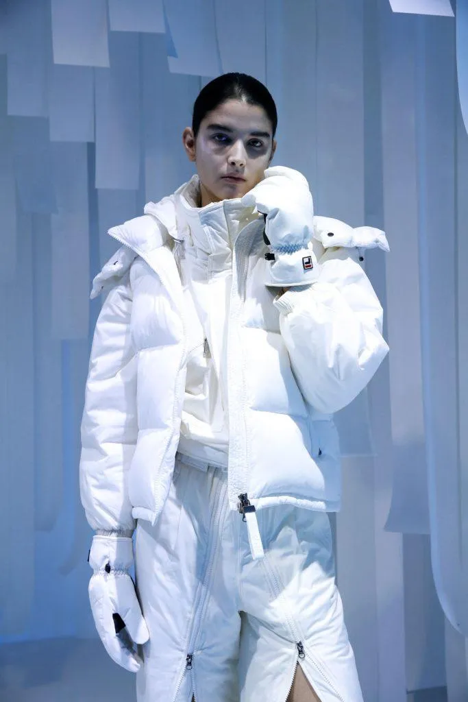 Об'ємний пуховик Fila Об'ємний пуховик Fila